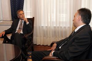 Lekić: Neću prisustvovati akademiji, jer govor drži Vujanović