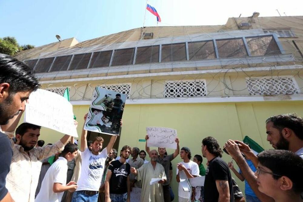 Ruska ambasada, Foto: News.yahoo.com