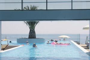 Mađari preuzeli bečićki hotel Queen of Montenegro