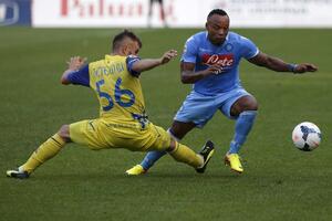 Napoli nudi novi ugovor Sunjigi