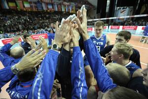 Srbiji samo set, Rusija protiv Italije u finalu