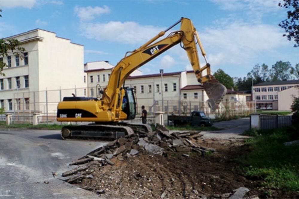 Cetinje, radovi, Ulica Jaroslava Čermaka, Foto: Prijestonica