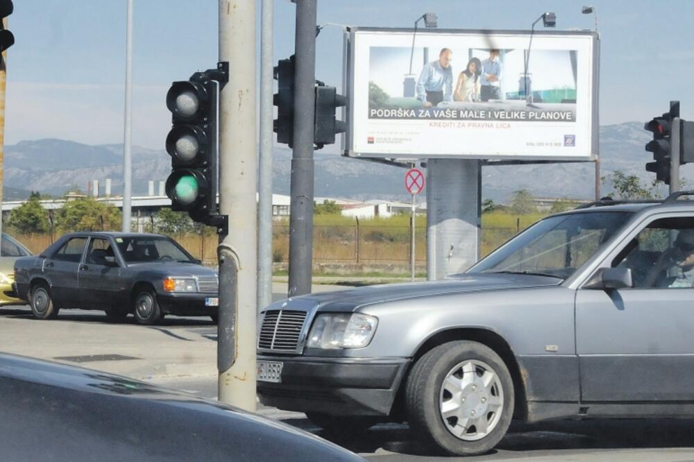 Mali semafor, Mini lanterna, Foto: Luka Zeković