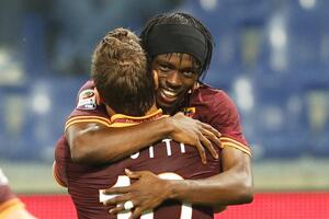 Roma sama na vrhu, Sasuolo zaustavio Napoli