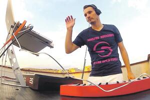 Lazović: Danas svako može da bude zvijezda