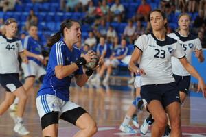 Savladan Hipo, Budućnost treća u Ljubljani