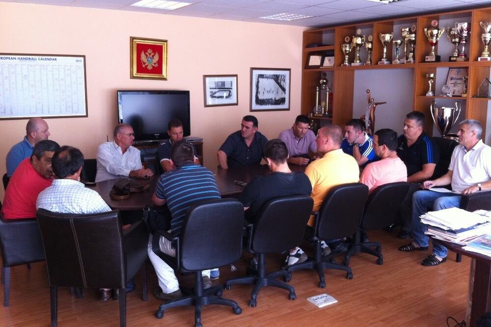 Sastanak rukometnih klubova, Foto: Saša Jončić