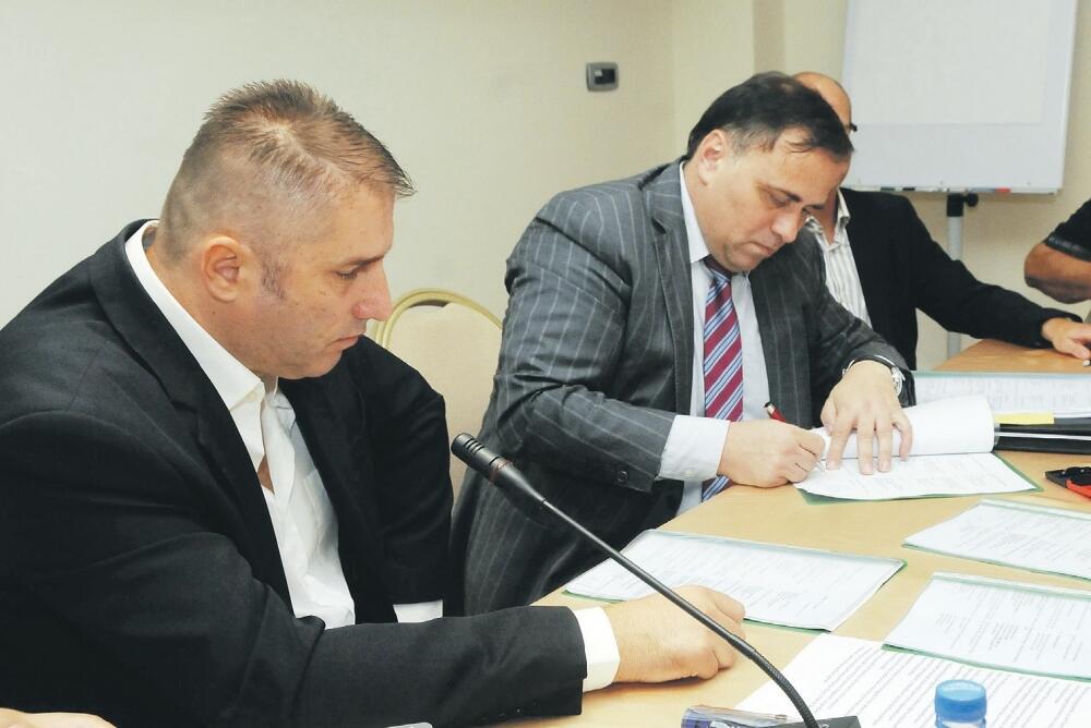 Novi Duvanski kupovina opreme