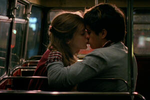 Neobična kampanja bečkog javnog prevoza: Bez poljubaca, bez muzike