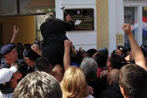 Vukovar: Pokrili Tuđmana "da ne bi gledao sramotu"