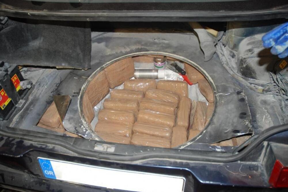 Grk, skank, Foto: Uprava policije