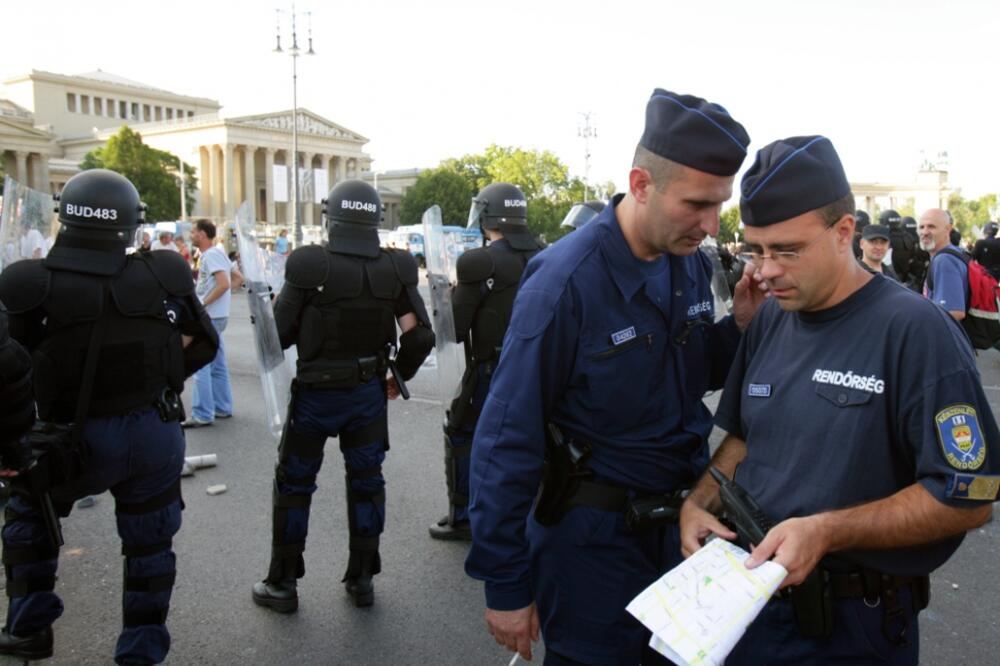 Mađarska policija, Foto: Shutterstock