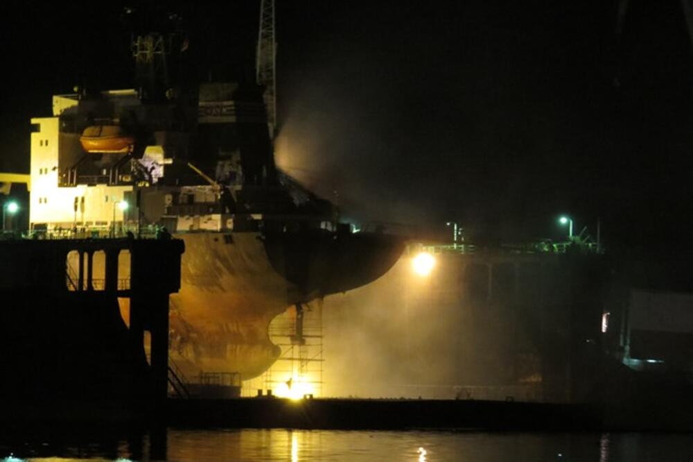 Brodogradilište, Bijela, Foto: OZON