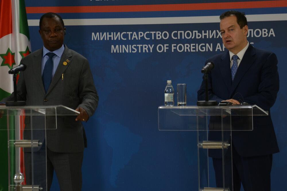 Nibižir i Dačić, Foto: Betaphoto