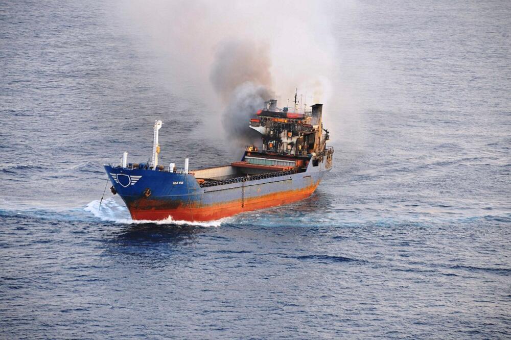 brod, požar na brodu, MV Gold star, Foto: Reuters