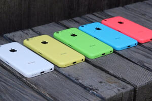 Objavljene nove fotografije iPhonea 5C: Biće dostupan u nekoliko...