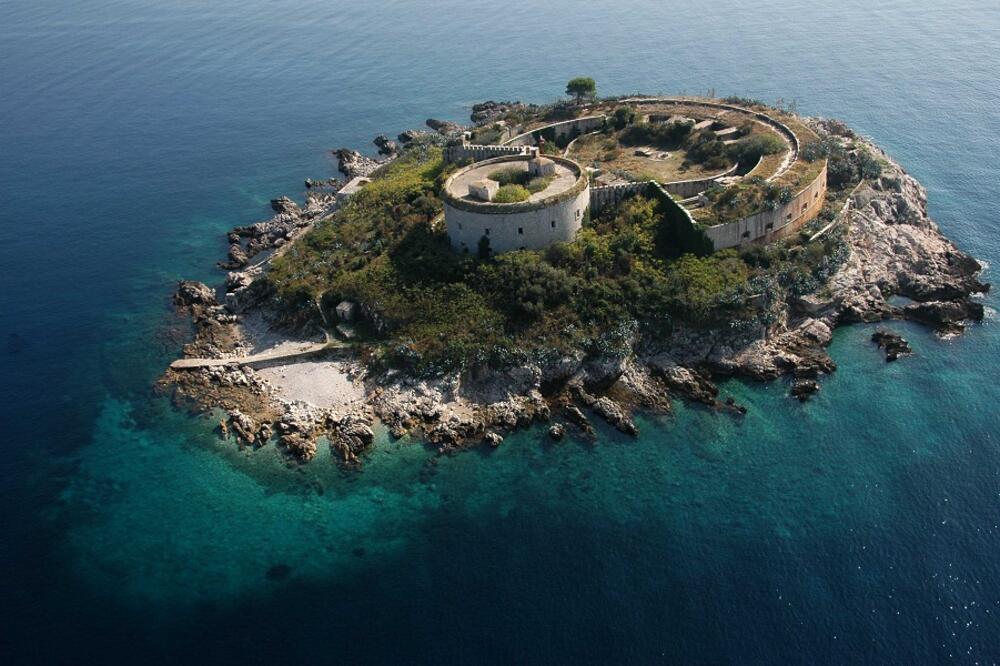 Mamula, Foto: Anto Baković