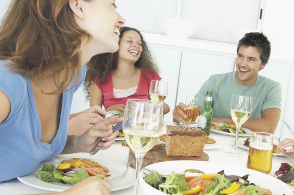 ručak, porodica ručak, porodica, Foto: Shutterstock
