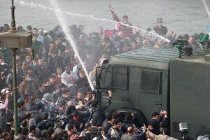 Kineski profesor upozorava na "klopke demokratije"