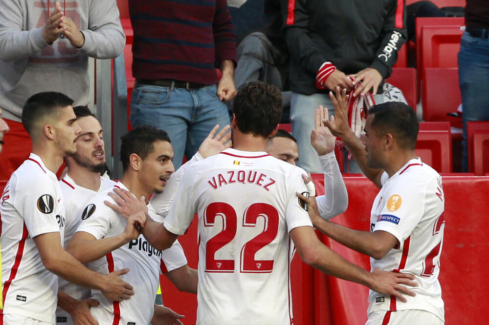 Fudbaleri Sevilje slave gol protiv Lacija, Foto: AP