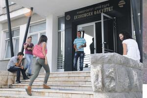 Ministarstvo prosvjete: Krediti za 3.000 studenata