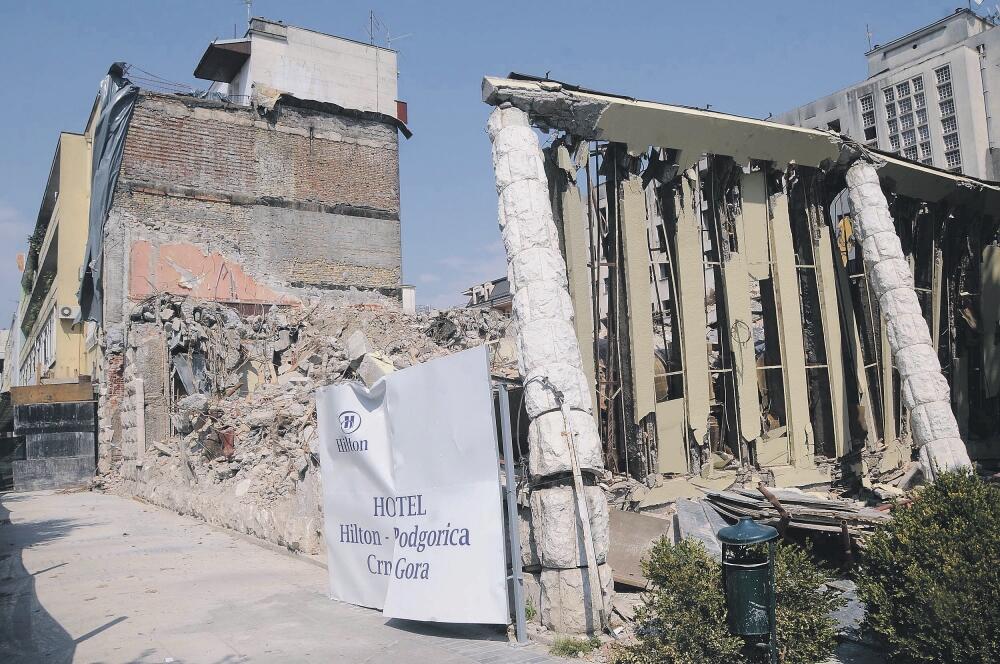 Hotel Crna Gora rušenje