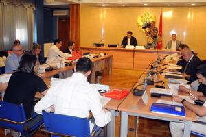 Front predložio da predsjednik DIK-a bude profesionalac