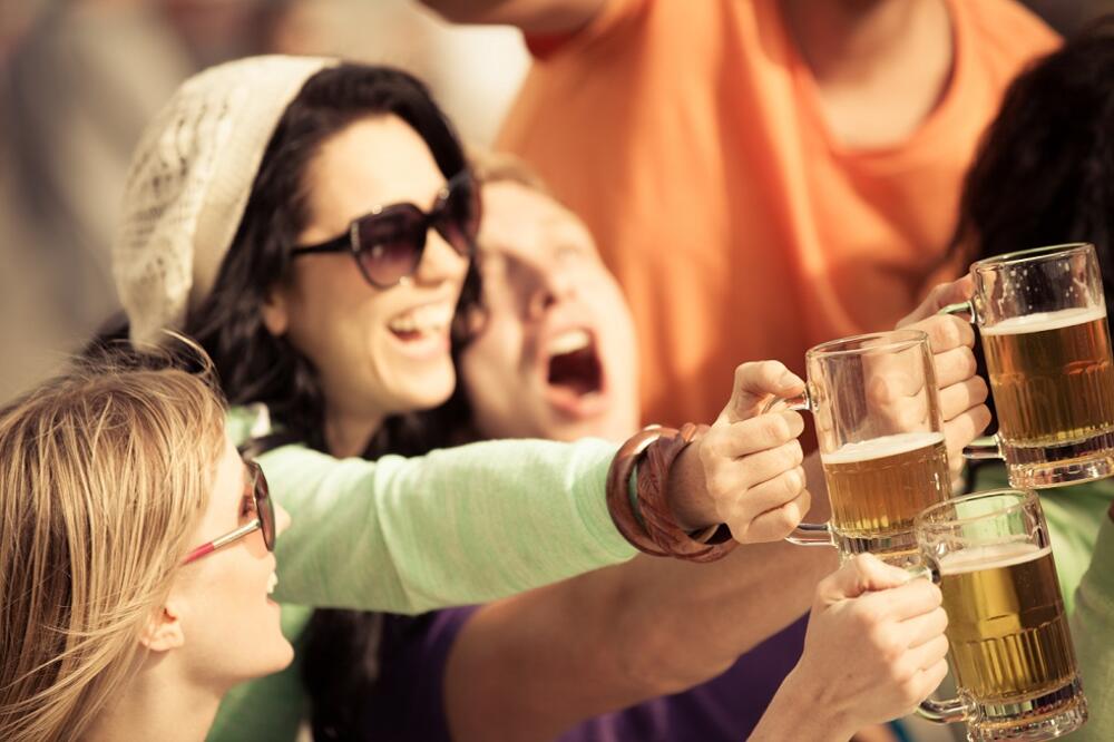 pivo, zdravica, Foto: Shutterstock