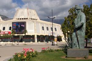 Razbojništvo u Baru: Upali u stan, istukli vlasnika i ukrali novac