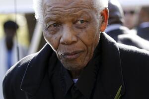 Mandela već dva mjeseca u bolnici