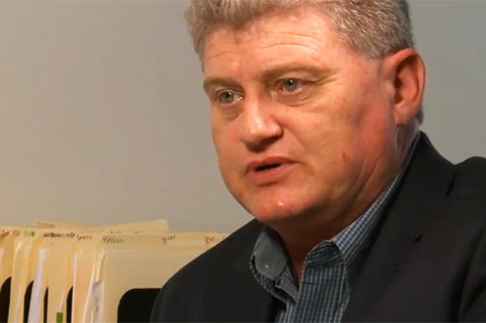 Snoudenov otac, Lon Snouden, Foto: Youtube