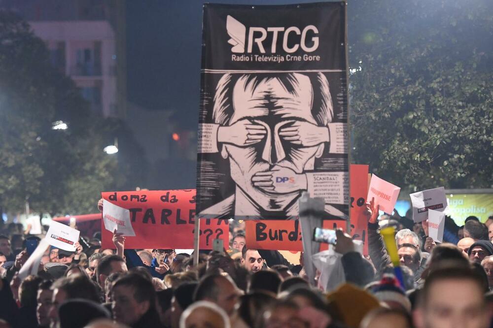 Sa građanskog protesta Odupri se 97000, u Podgorici, Foto: Savo Prelević
