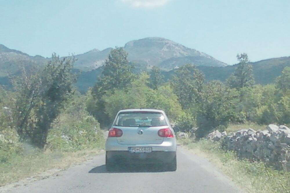 Službeno vozilo, Golf Uprave carina, Foto: Čitalac reporter