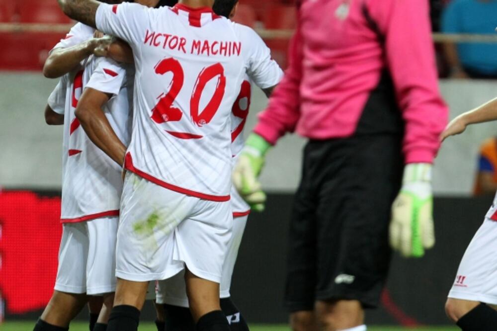 Mladost, Foto: Estadio Deportivo