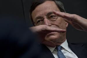 ECB: Kamate na najnižem nivou ostaju do daljnjeg
