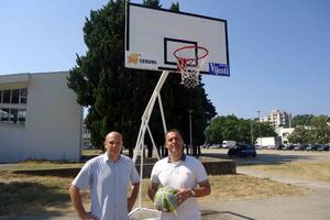 Akcija TV Vijesti: Obnovljeno košarkaško igralište u Baru