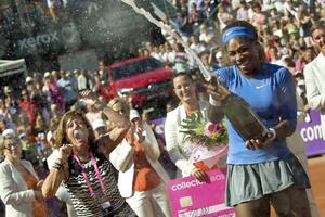 Serena Vilijams u Bastadu osvojila 53. titulu u karijeri