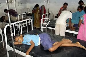 Indija: Dvadesetoro djece umrlo od školskog ručka