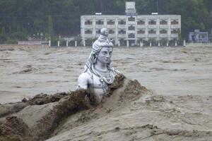 Poplave u Indiji: 5.748 nestalih od danas se smatra mrtvima