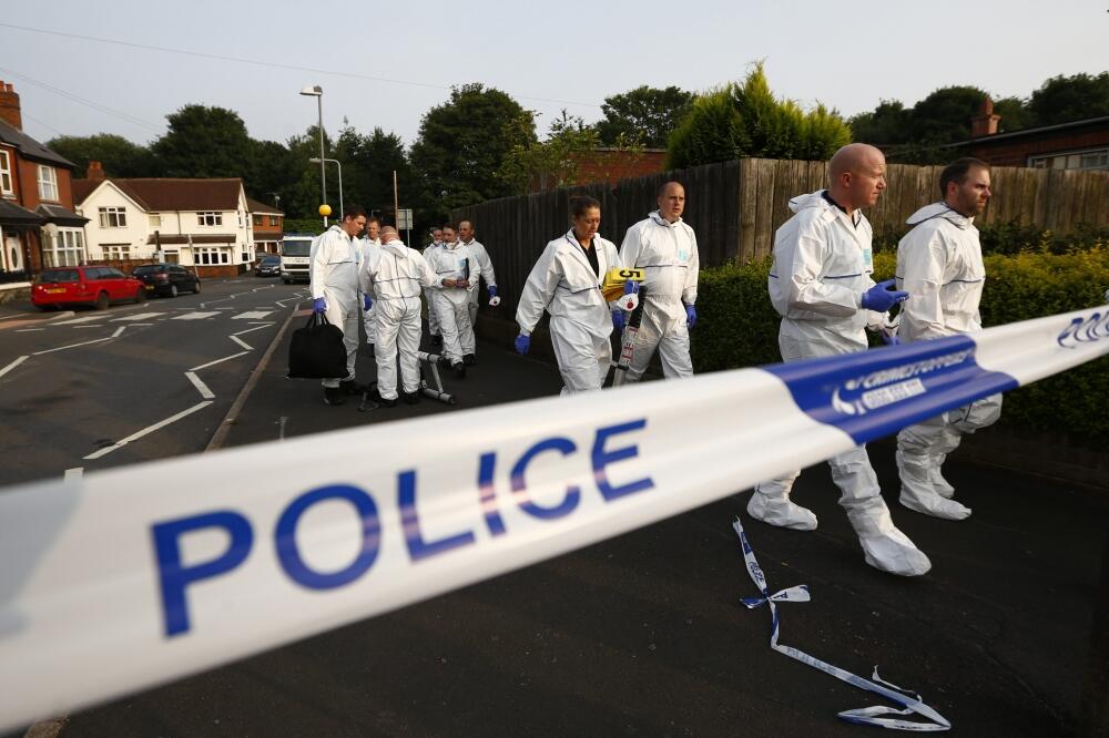 Istraga eksplozije u blizini džamije u Tiptonu, Velika Britanija, Foto: Reuters