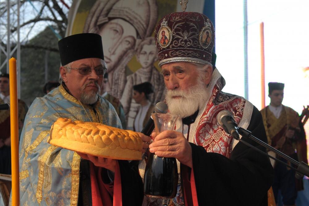 nalaganje badnjaka, CPC, Foto: Savo Prelević