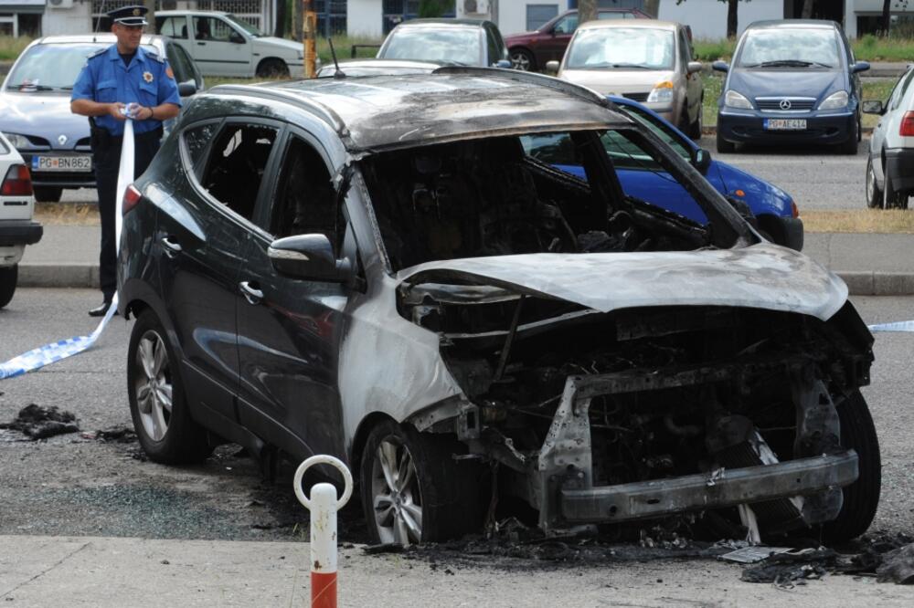 zapaljeno vozilo, Uroš Radulović, Foto: Savo Prelević