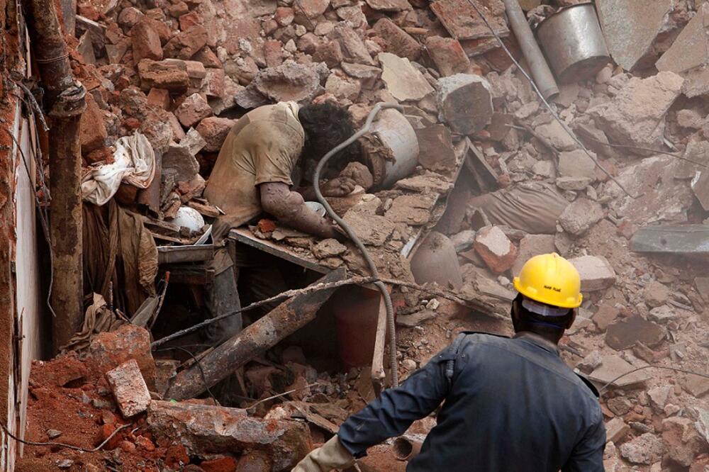 Indija, rušenje hotela, Foto: Beta/AP