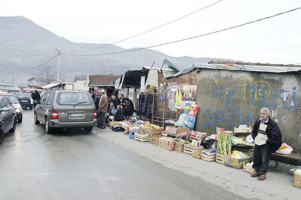 Tuzi, buvljak, Foto: Haris Šabotić