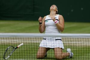 Bartoli prva finalistkinja