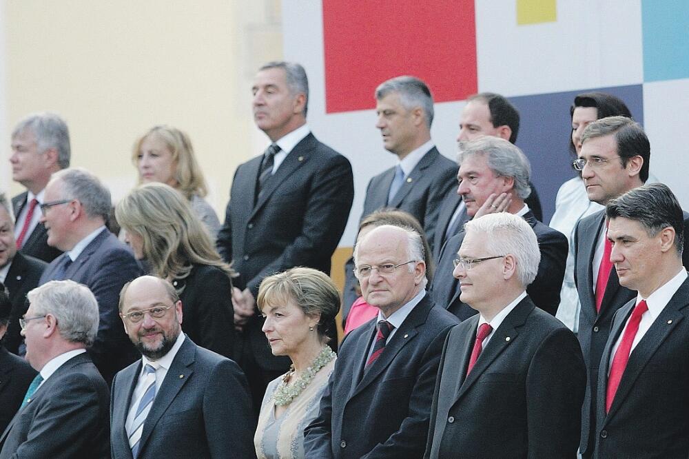 Crnogorska delegacija, Foto: Beta/Hina