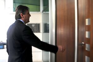 Rebalans budžeta: Prebijanje duga KAP-a i EPCG na račun građana