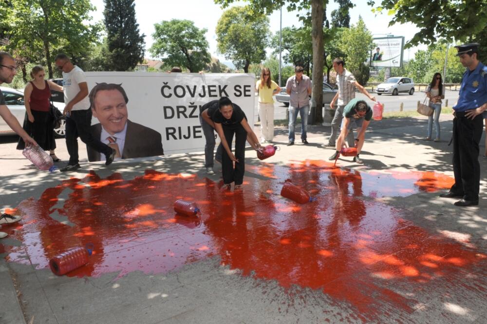 Performans MANS, Foto: Savo Prelević