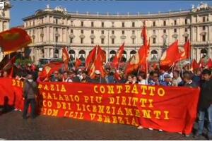 Masovni protesti u Rimu, traže se nova radna mjesta i poreska...