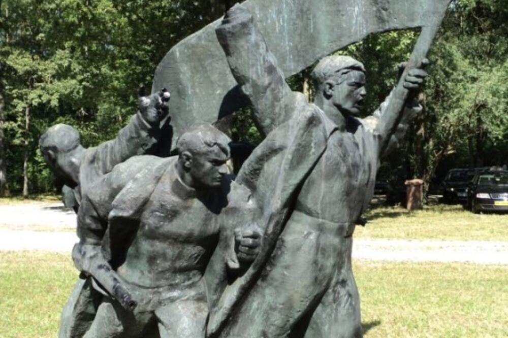 Spomenik partizanima u Sisku, Foto: Wikipedia